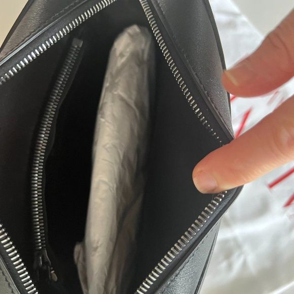 Valentino LOCÒ CROSSBODY CALFSKIN BAG - Picture 5 of 7